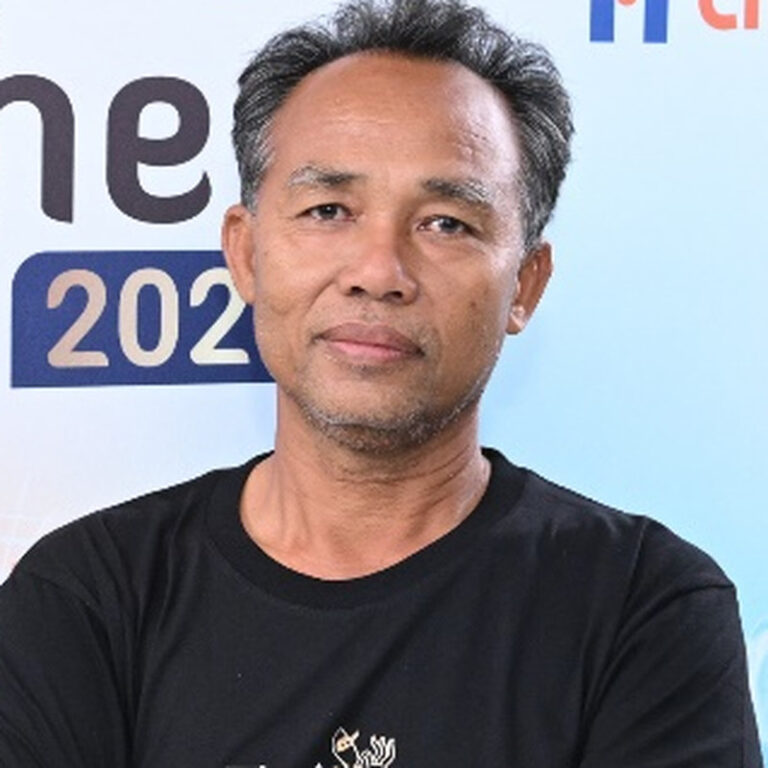 คุณสว่าง สุขแสง - กรรมการผู้จัดการ ห้างหุ้นส่วนจำกัด ทุ่งกุลาอินเตอร์เทรด