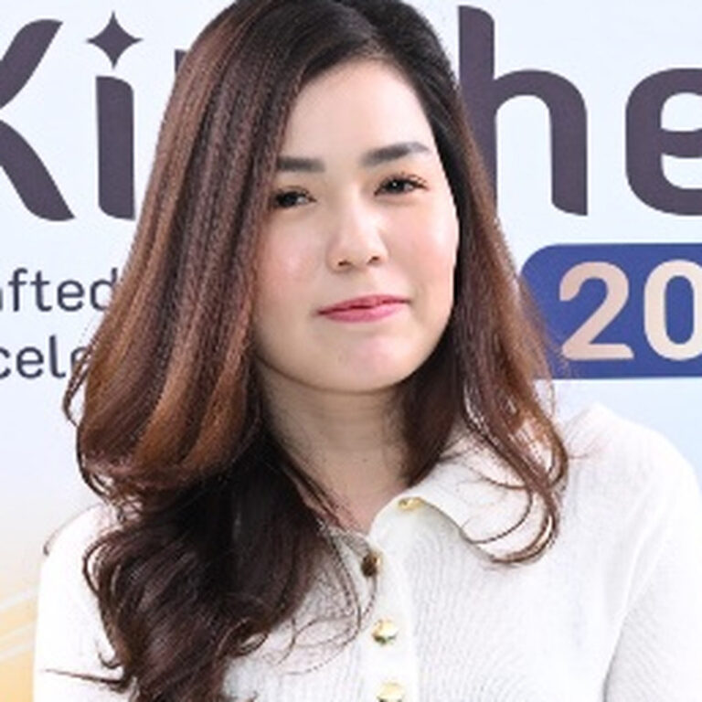 คุณธิฌามน อิทธิพานิชพงศ์ - กรรมการผู้จัดการ บริษัท ซินอา บริว จำกัด (SinarBrew)